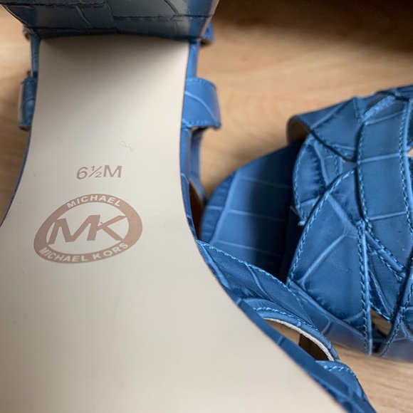 Michael Kors baby blue sandals, size 6.5 - Picture 5 of 5